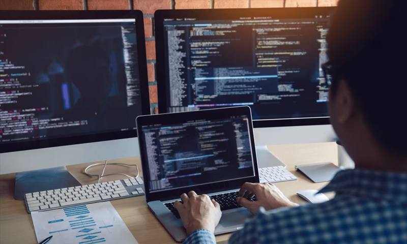 数据科学选型:R与Python如何赋能北戴河区网站建设?